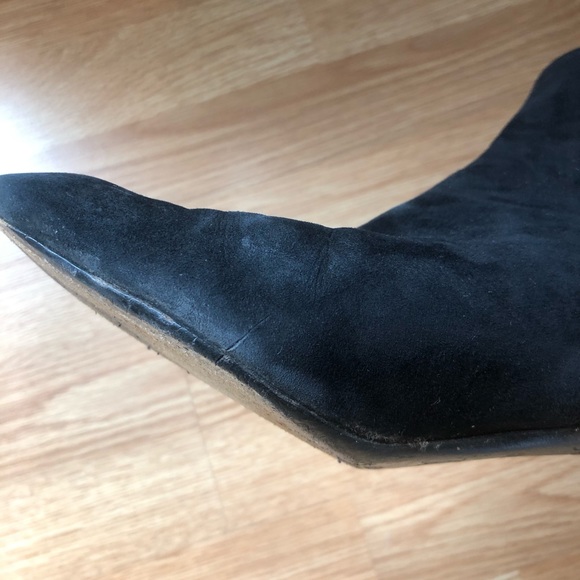 AUTH Louis Vuitton Black Suede Skylight Bootie 38.5 - Picture 10 of 16